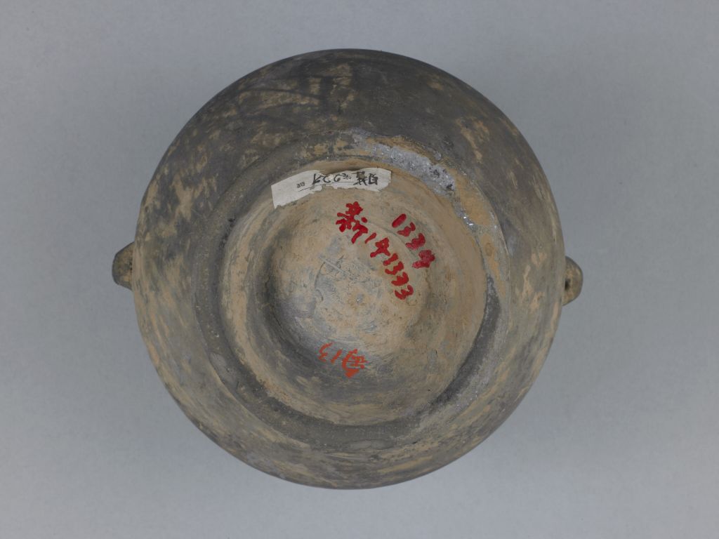 图片[2]-Grey pottery double-system pot with triangular pattern-China Archive